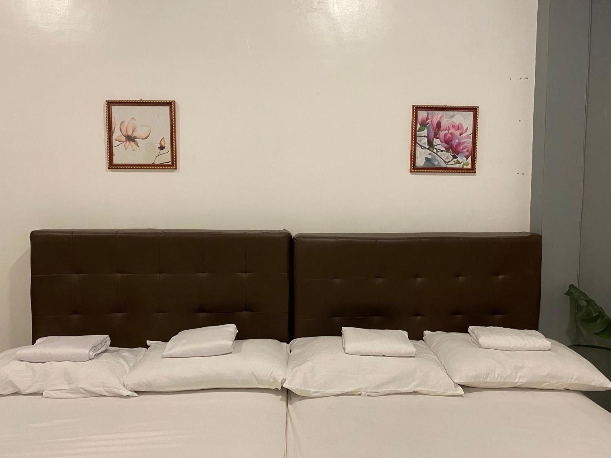 Floating Sanctuary Resort Powered By Cocotel Bulacan Bilik gambar
